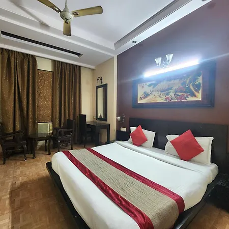 Hotel Mid Town